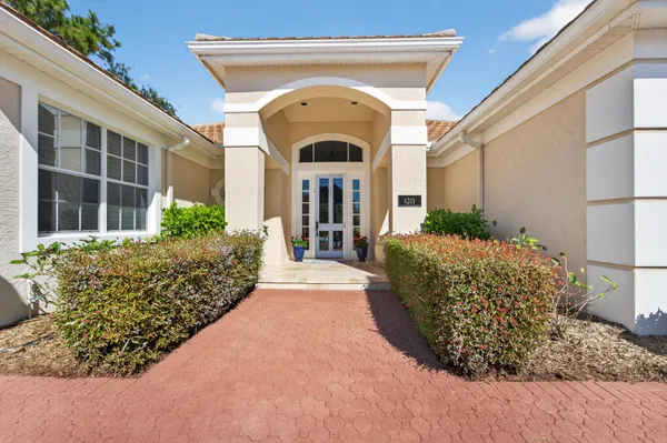 $965,000 | 4201 Southeast Frazier Court, Stuart, FL 34997