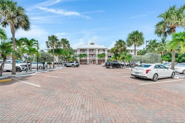 $4,500 | 1198 Hillsboro Mile, Unit 212, Hillsboro Beach, FL 33062