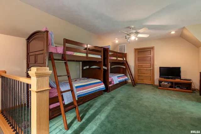 $815,000 | 1165 Lake Shore Drive North, Goreville, IL 62939