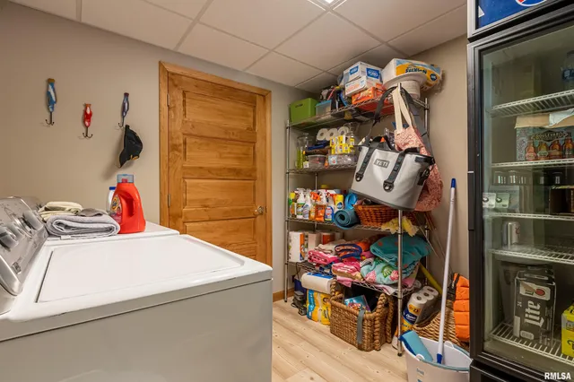 $815,000 | 1165 Lake Shore Drive North, Goreville, IL 62939