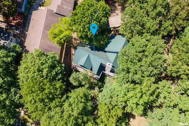 $815,000 | 1165 Lake Shore Drive North, Goreville, IL 62939