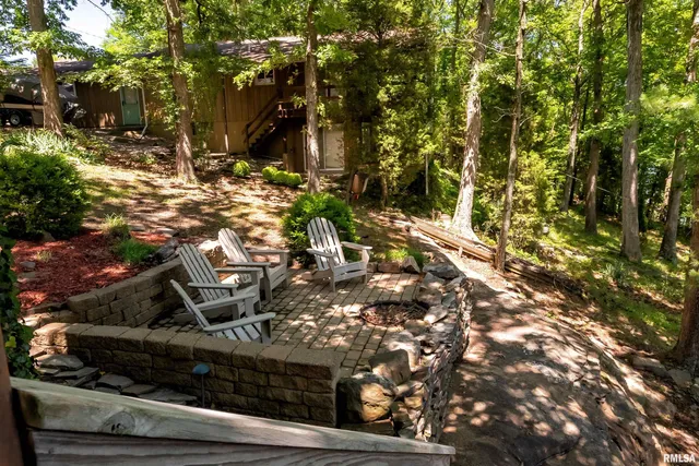 $815,000 | 1165 Lake Shore Drive North, Goreville, IL 62939