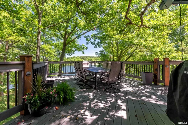 $815,000 | 1165 Lake Shore Drive North, Goreville, IL 62939