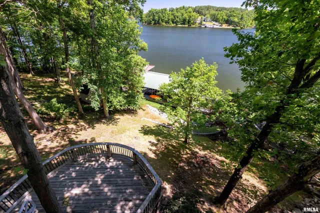 $815,000 | 1165 Lake Shore Drive North, Goreville, IL 62939