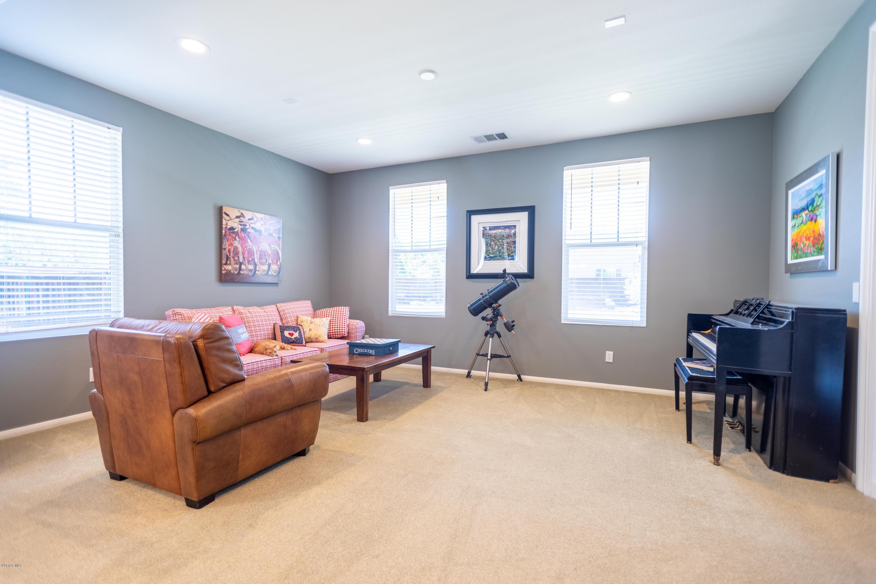 17118 Raindrop Court Riverside, CA 92503 - Photo 10 of 68 17118RaindropCt 15