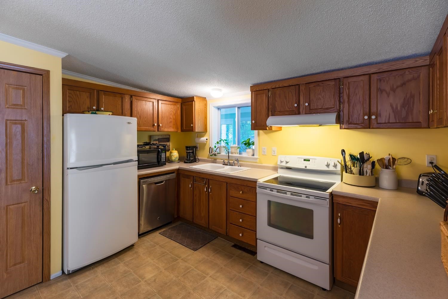 76 Eagle Drive Rochester, NH 03868 - Photo 7 of 23