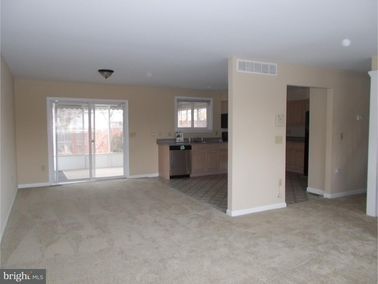 336 Peach Road Bellmawr, NJ 08031 - Photo 4 of 17 Gallery Image 4