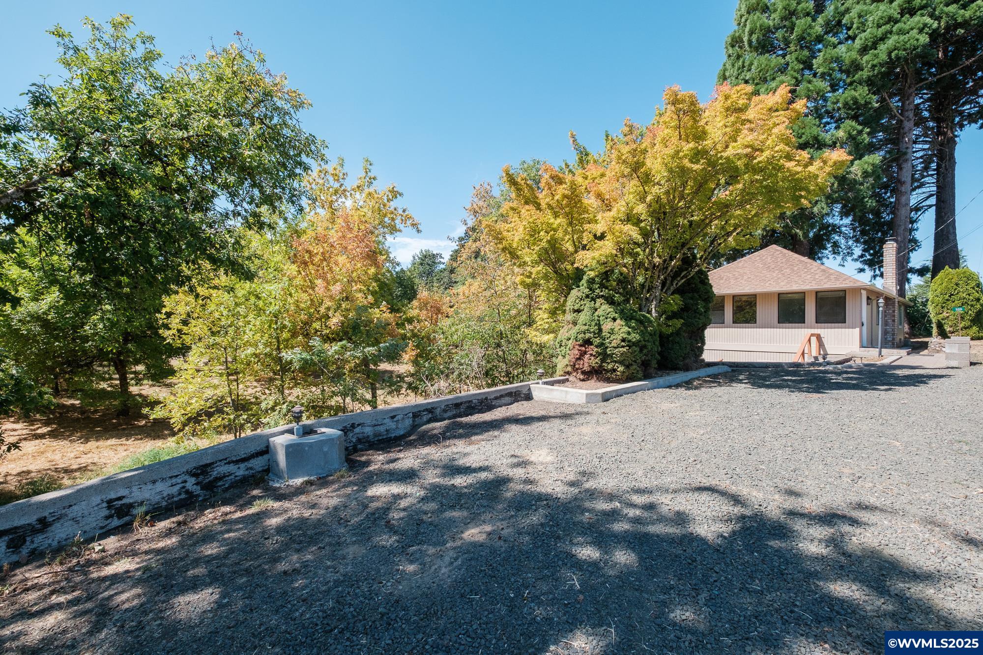 320 North Gun Club Road Independence, OR 97351 - Photo 45 of 47