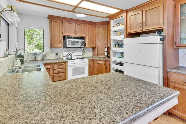 $1,200,000 | 38483 Milpitas Road, Greenfield, CA 93927