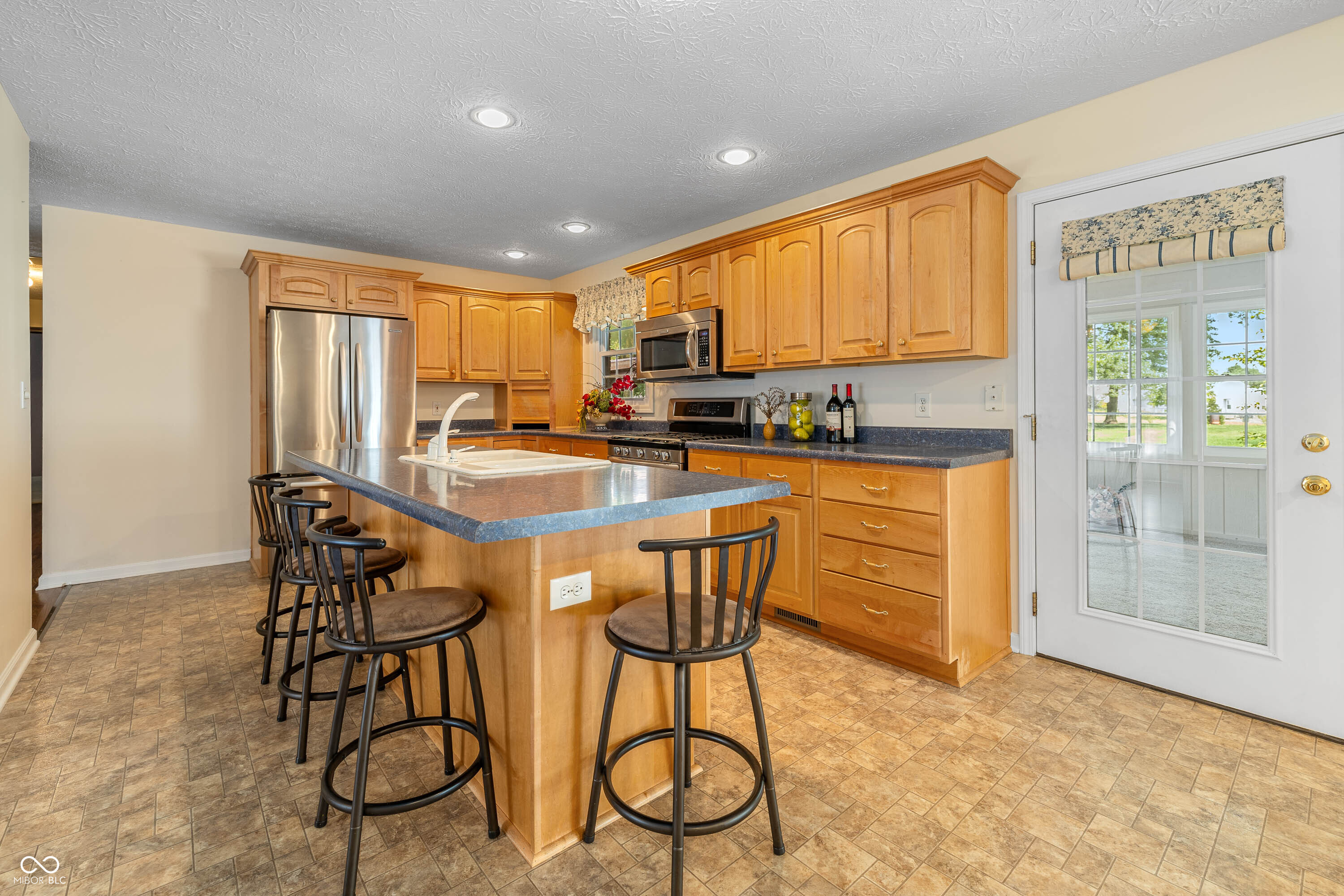 6812 East Thompson Road Indianapolis, IN 46237 - Photo 11 of 40 Gallery Image 11