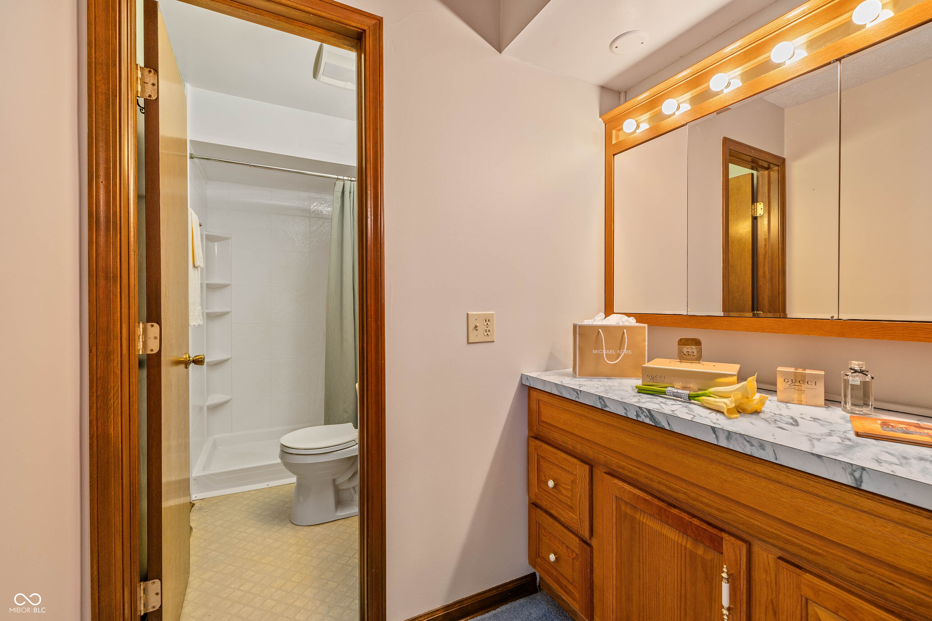6812 East Thompson Road Indianapolis, IN 46237 - Photo 18 of 40 Gallery Image 18