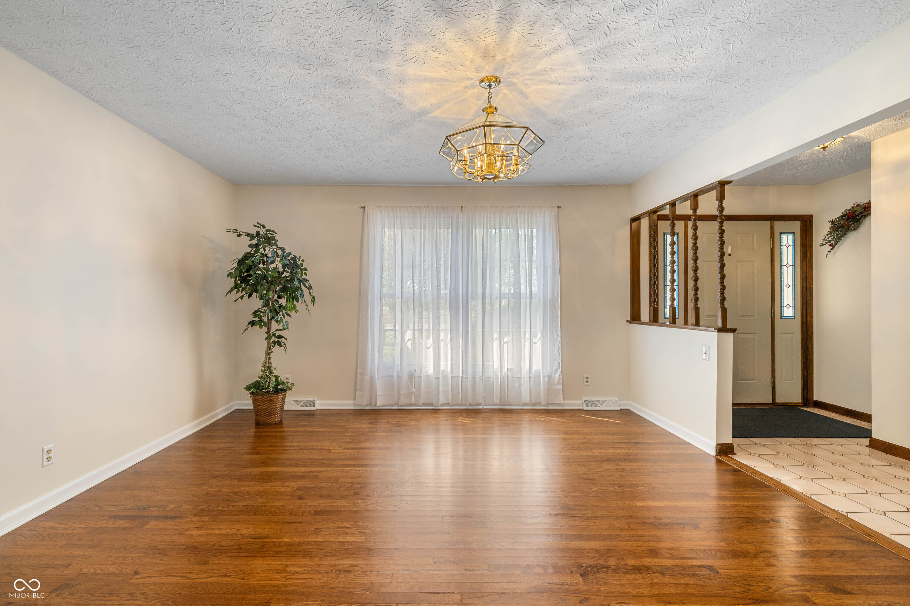 6812 East Thompson Road Indianapolis, IN 46237 - Photo 4 of 40 Gallery Image 4