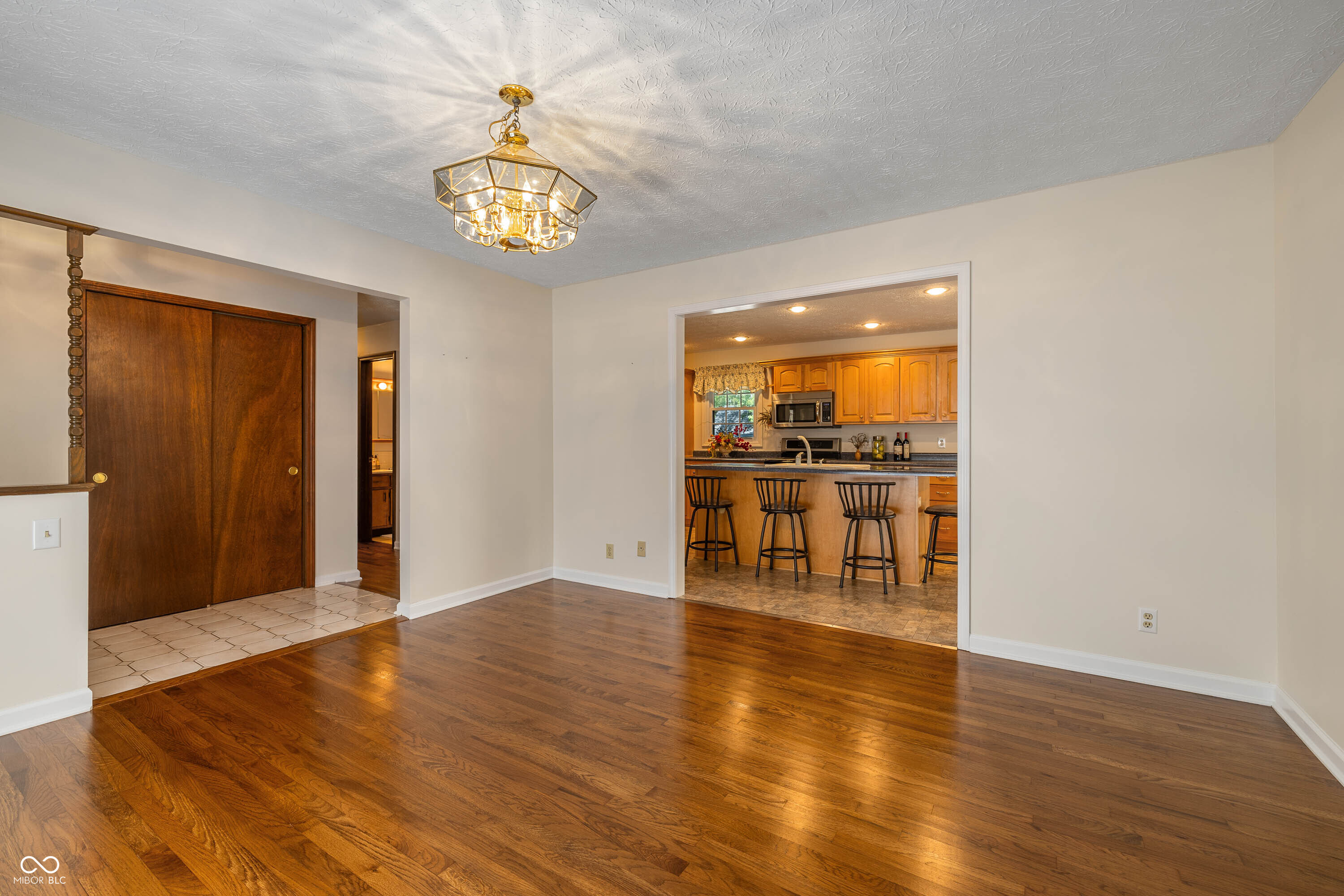 6812 East Thompson Road Indianapolis, IN 46237 - Photo 6 of 40 Gallery Image 6