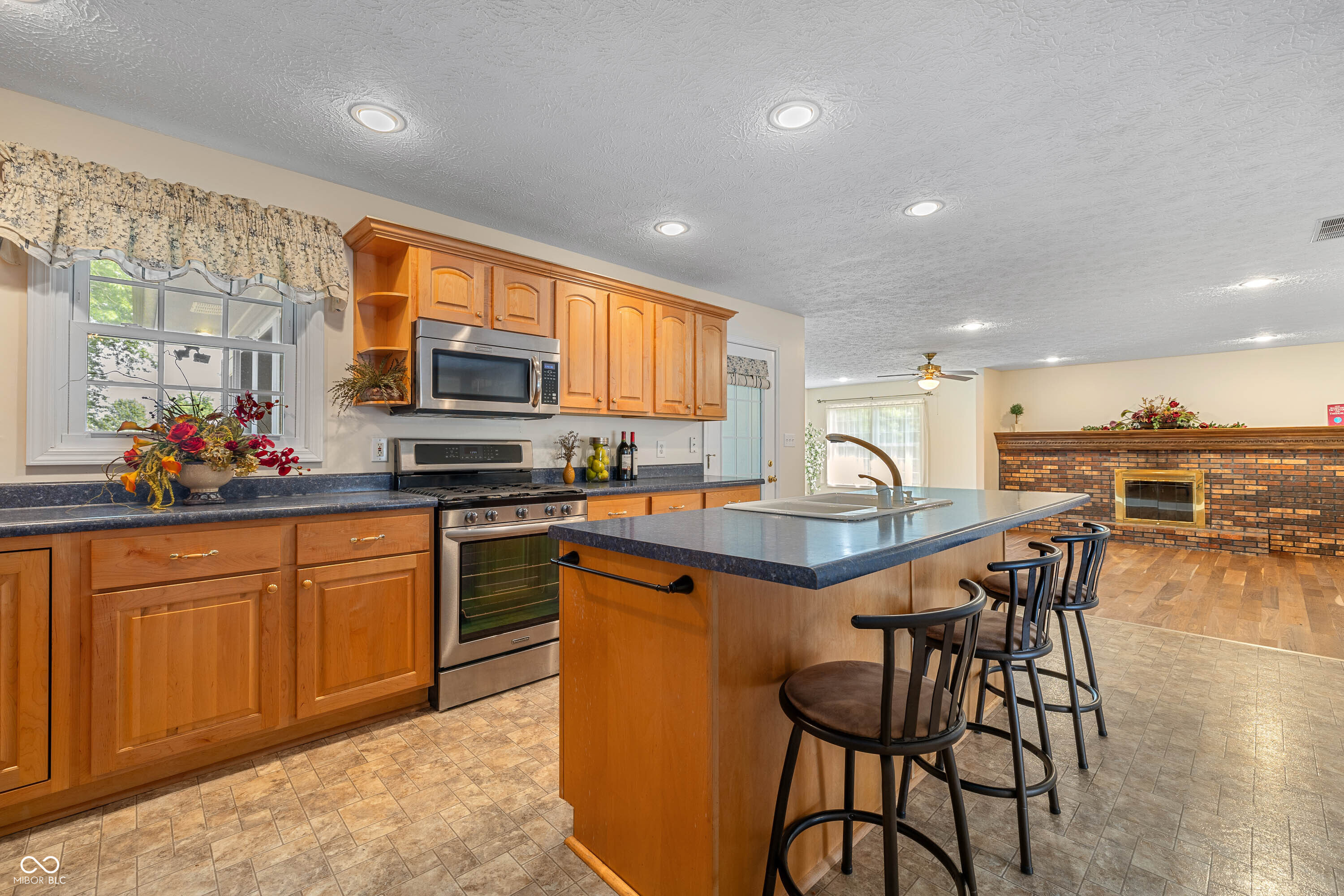6812 East Thompson Road Indianapolis, IN 46237 - Photo 9 of 40 Gallery Image 9