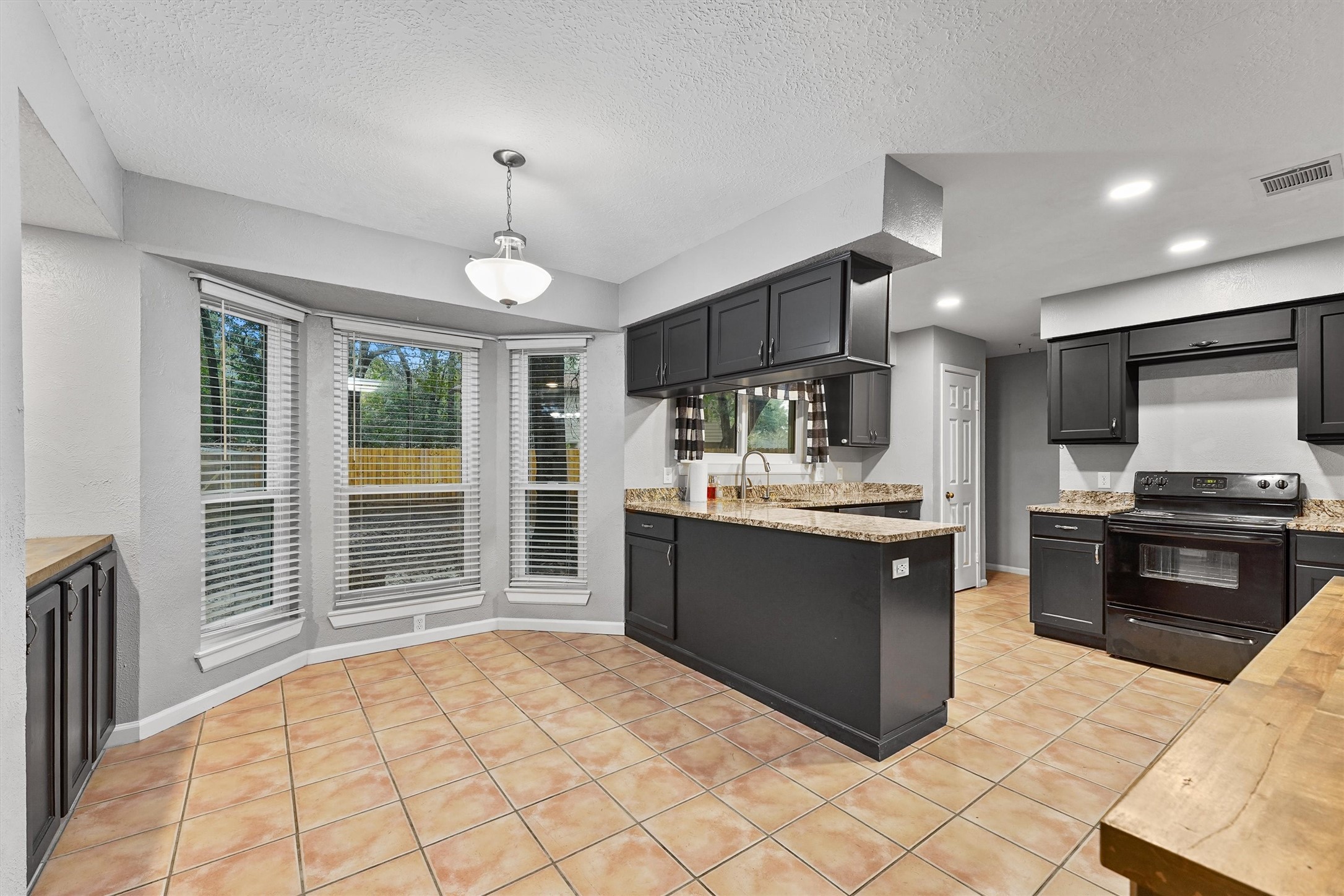 3702 Ember Spring Drive Kingwood, TX 77339 - Photo 15 of 29 Breakfast area.