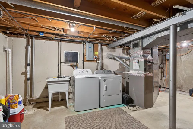 $307,500 | 1824 Hilltop Terrace, Bethlehem, PA 18018