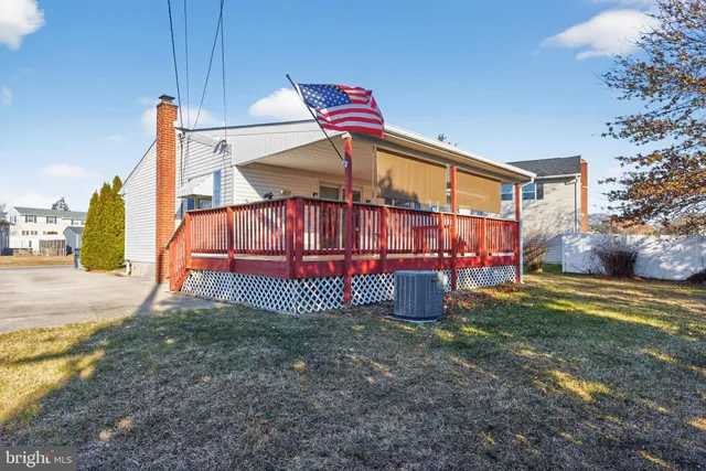 $307,500 | 1824 Hilltop Terrace, Bethlehem, PA 18018