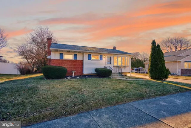 $307,500 | 1824 Hilltop Terrace, Bethlehem, PA 18018