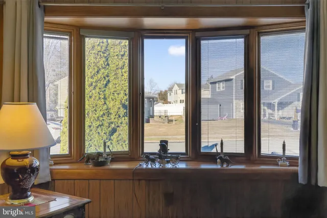 $307,500 | 1824 Hilltop Terrace, Bethlehem, PA 18018