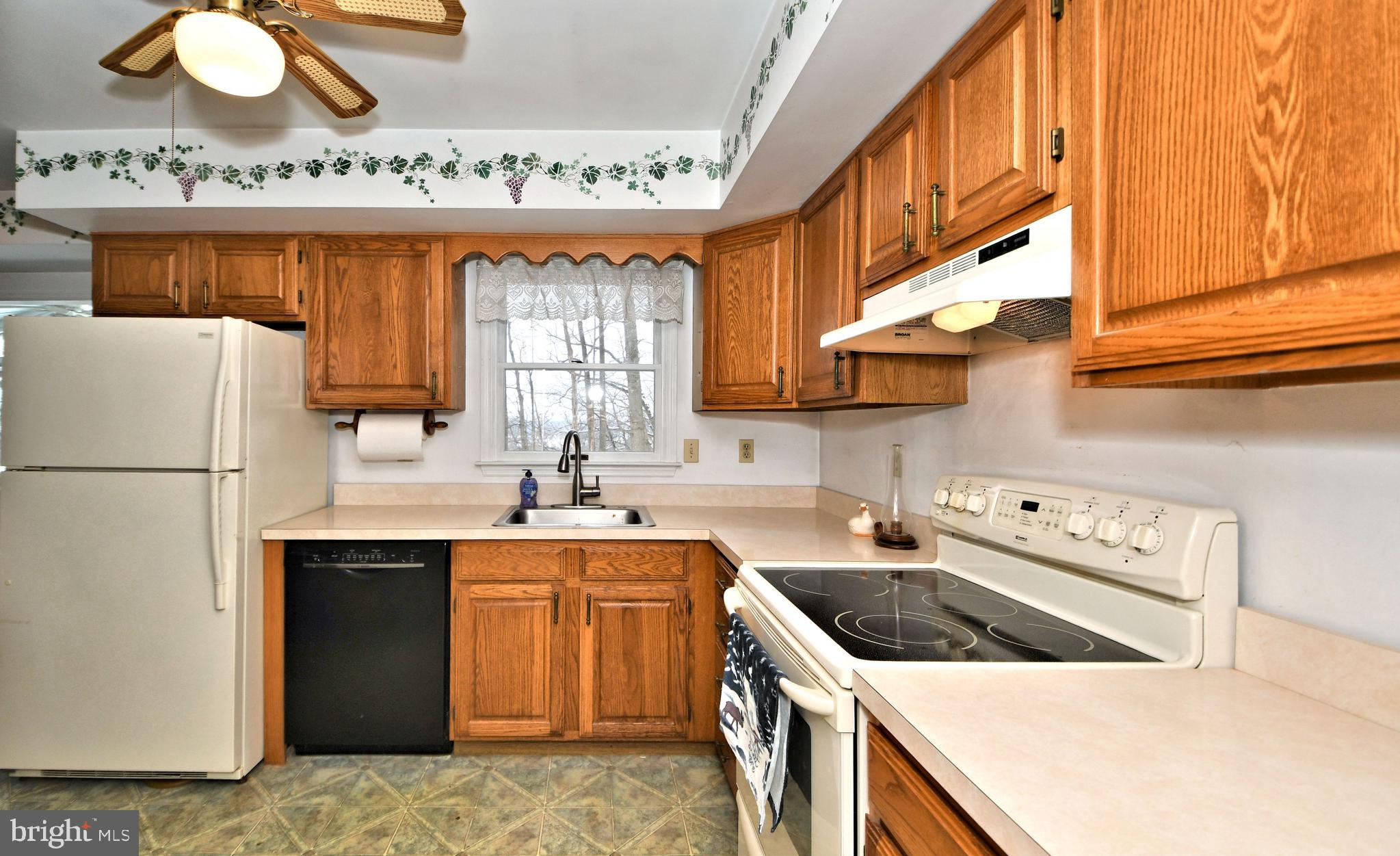 46 Spring Road Boyertown, PA 19512 - Photo 4 of 30 Gallery Image 4