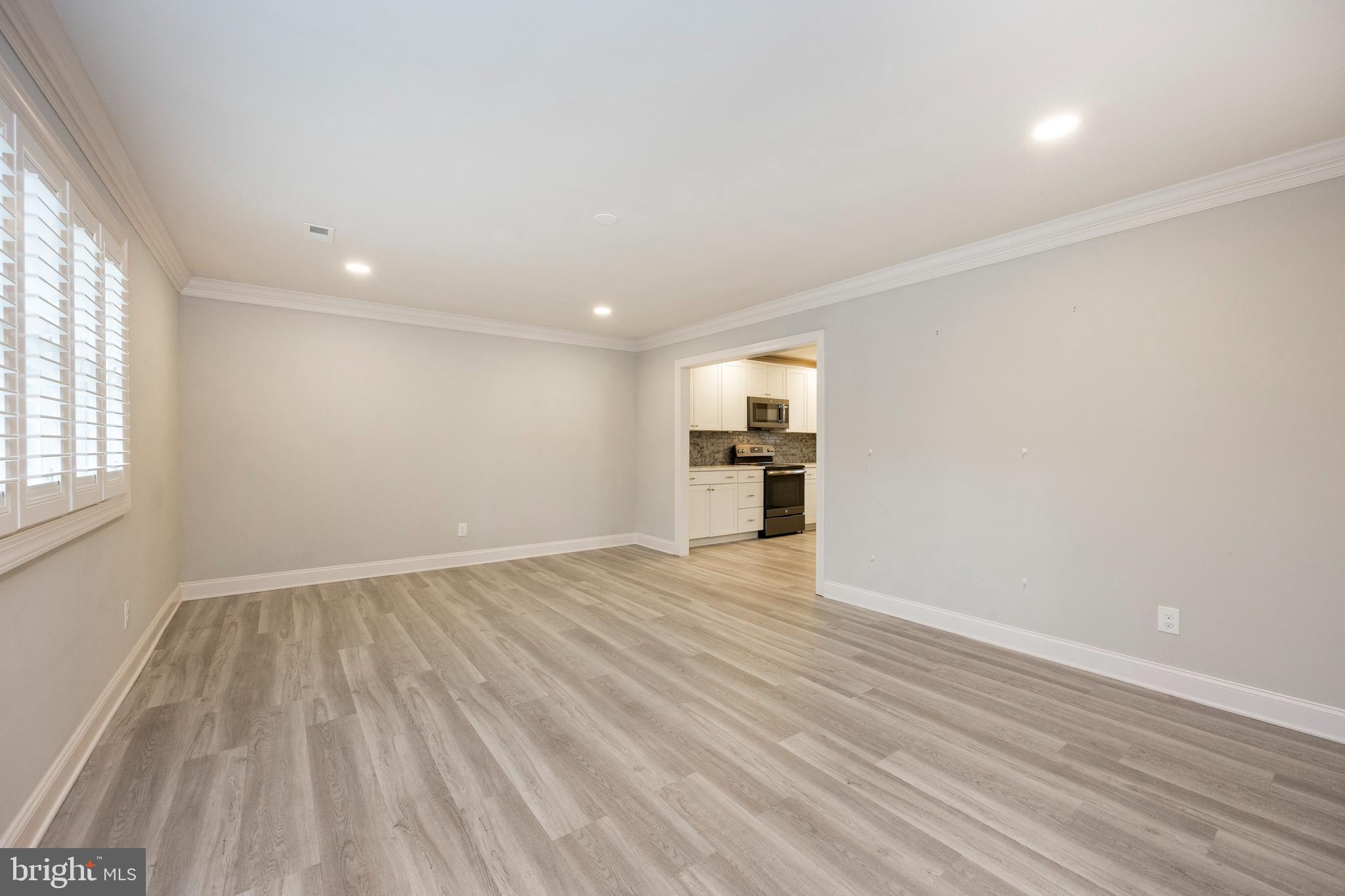 2829 Sandpiper Road Audubon, PA 19403 - Photo 6 of 34 Front Living Room