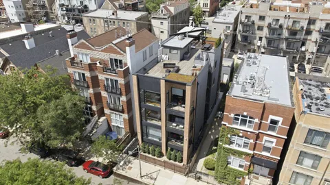 $799,000 | 1450 North Bosworth Avenue, Unit 2, Chicago, IL 60642