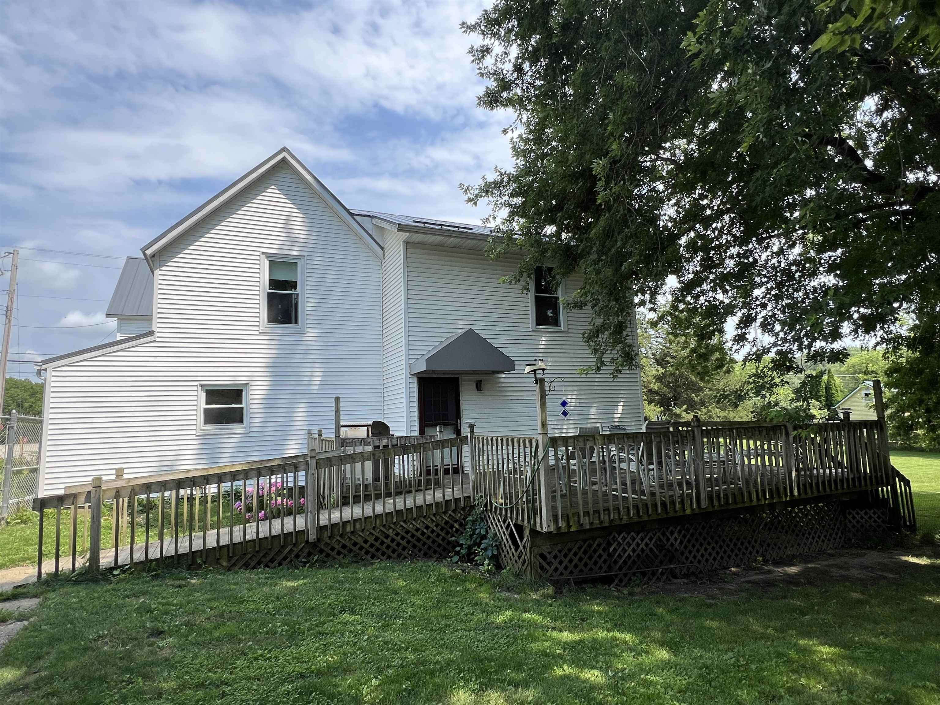 5402 South County Rd D Afton, WI 53501 - Photo 6 of 50