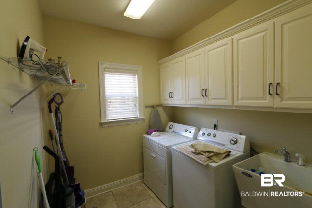 5740 Timber Pine Road Wilmer, AL 36587 - Photo 17 of 20 Laundry