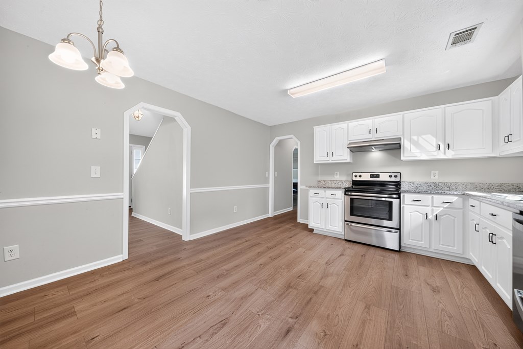 421 Spurlin Court Columbus, GA 31907 - Photo 8 of 37