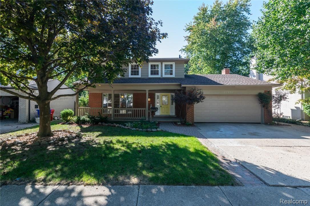 32451 Woody Road Fraser, MI 48026 - Photo 1 of 37 32451 Woody