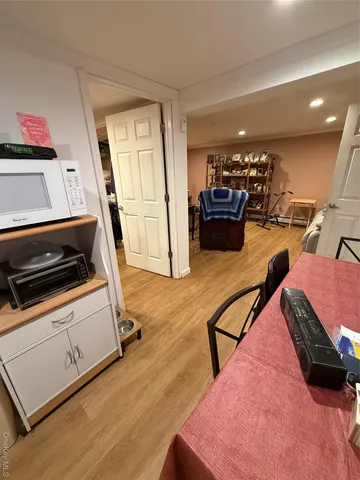 $799,999 | 6 Lee Place, Old Bethpage, NY 11804