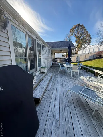 $799,999 | 6 Lee Place, Old Bethpage, NY 11804