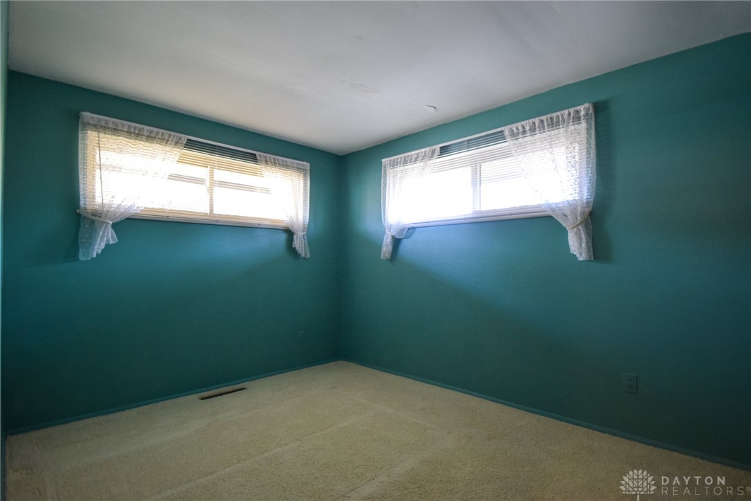 5717 Benedict Road Huber Heights, OH 45424 - Photo 27 of 38 Gallery Image 27