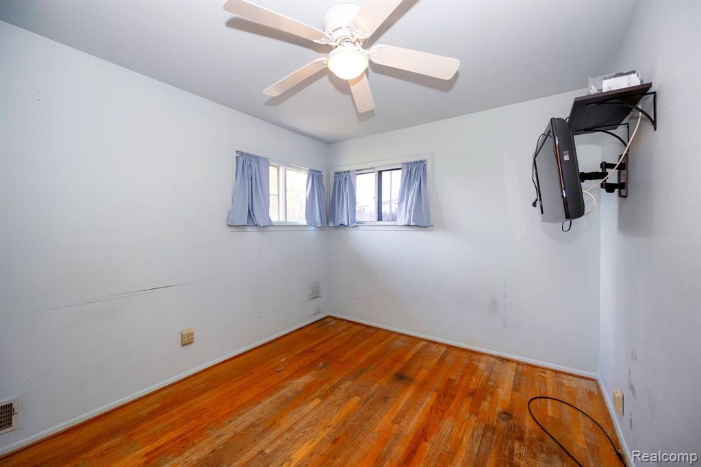 13079 Edison Street Southgate, MI 48195 - Photo 26 of 39 Gallery Image 26