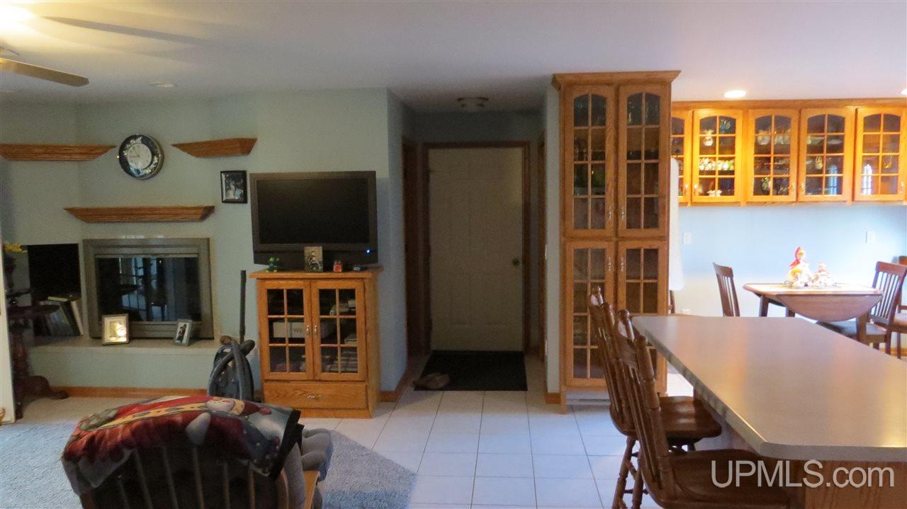 138 School Road Daggett, MI 49821 - Photo 4 of 26 Gallery Image 4