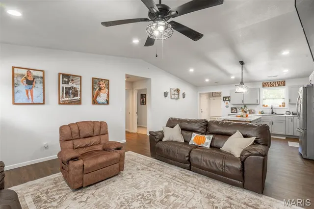 $210,000 | 408 South Lyons Avenue, Naylor, MO 63953