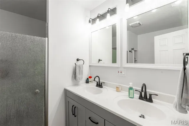 $210,000 | 408 South Lyons Avenue, Naylor, MO 63953