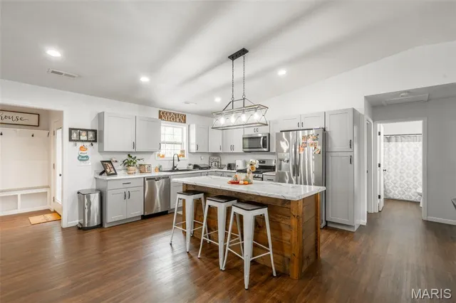 $210,000 | 408 South Lyons Avenue, Naylor, MO 63953