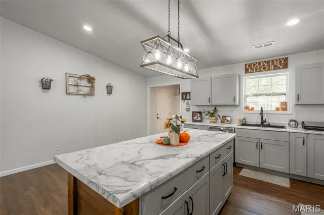 $210,000 | 408 South Lyons Avenue, Naylor, MO 63953