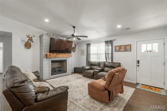 $210,000 | 408 South Lyons Avenue, Naylor, MO 63953