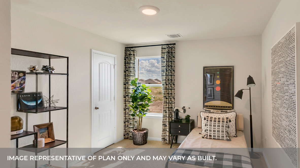 9504 Oxbow Strap Drive Austin, TX 78724 - Photo 12 of 30 a view of a hallway with wooden floor and a potted plant
