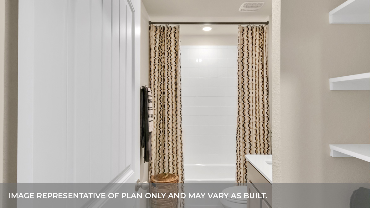 9504 Oxbow Strap Drive Austin, TX 78724 - Photo 5 of 30 a view of bathroom with shower