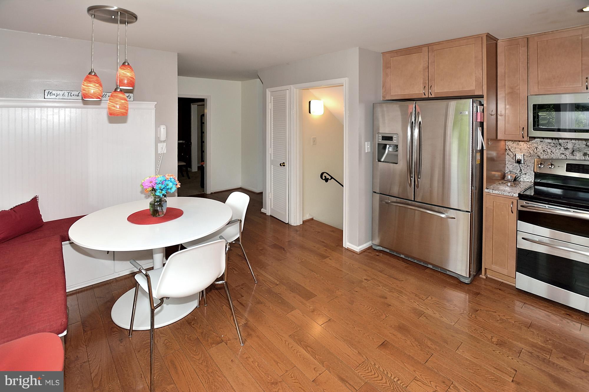 5952 Seabright Road Springfield, VA 22152 - Photo 11 of 30 Kitchen