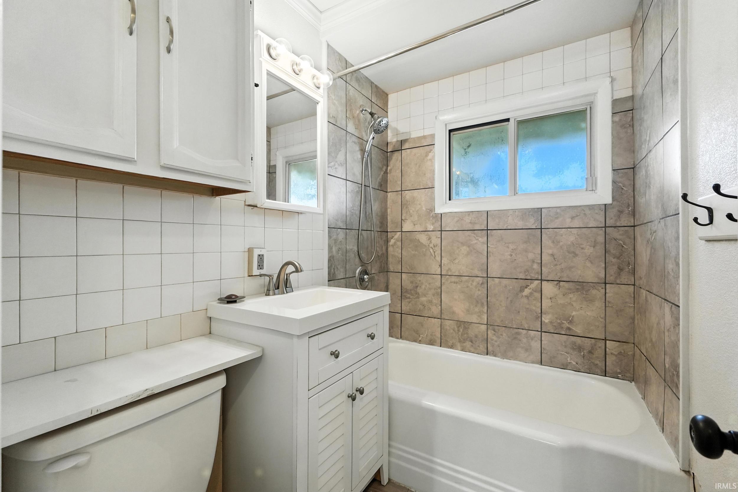1829 Sinclair Street Fort Wayne, IN 46808 - Photo 15 of 27 Gallery Image 15