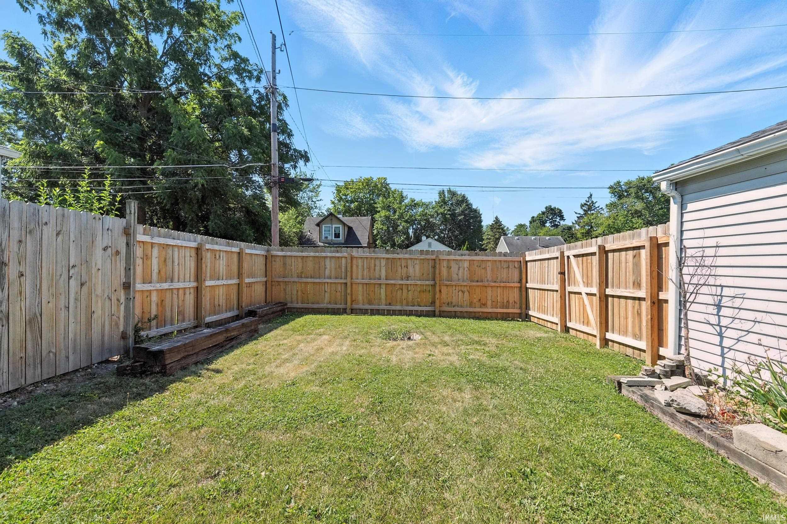 1829 Sinclair Street Fort Wayne, IN 46808 - Photo 26 of 27 Gallery Image 26