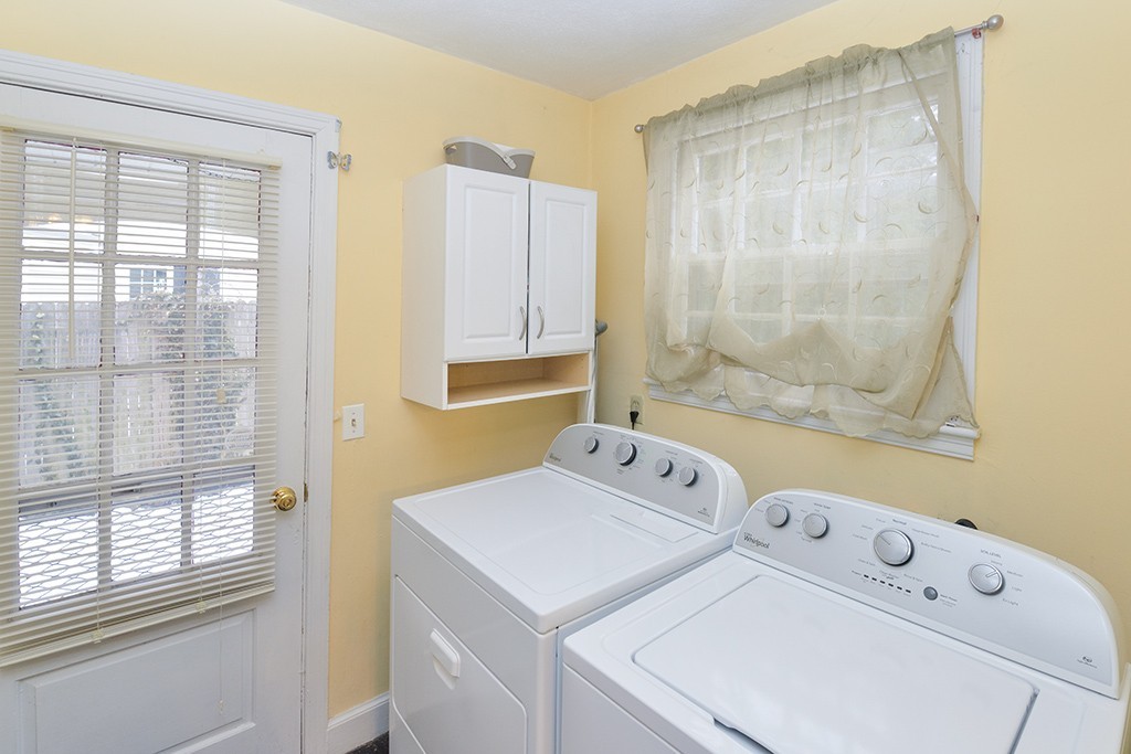 80 Porter Road East Longmeadow, MA 01028 - Photo 12 of 24 Gallery Image 12