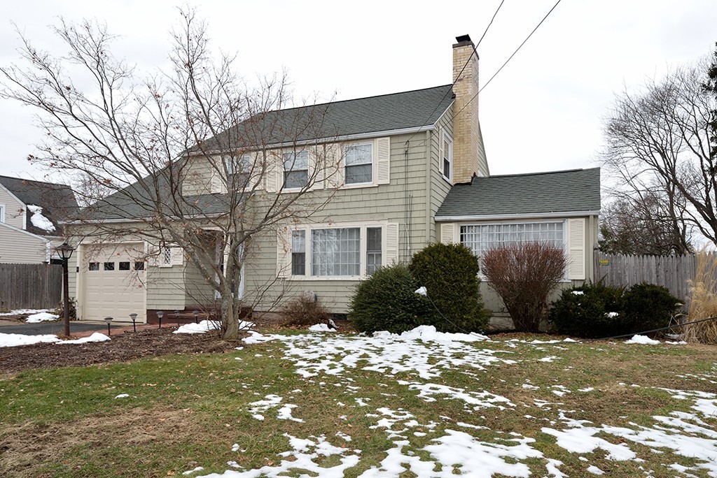 80 Porter Road East Longmeadow, MA 01028 - Photo 2 of 24 Gallery Image 2