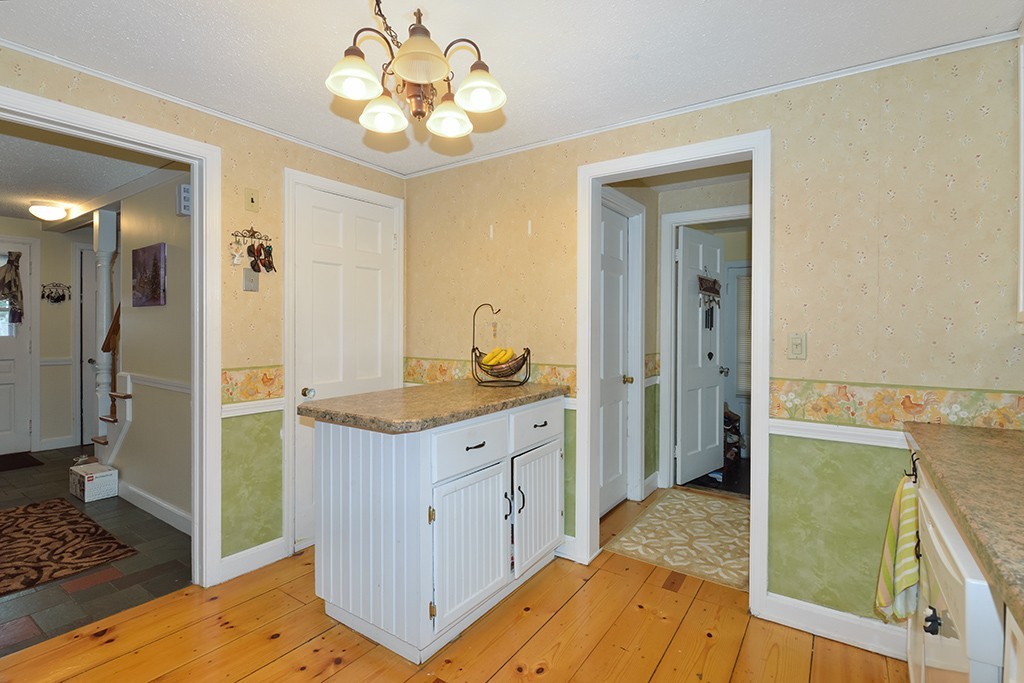 80 Porter Road East Longmeadow, MA 01028 - Photo 9 of 24 Gallery Image 9