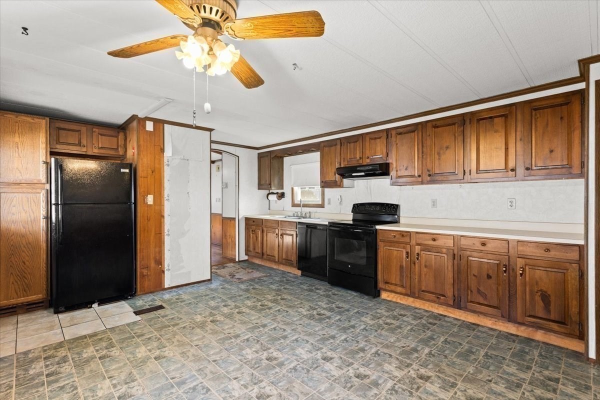 6 Wampanoag Road Taunton, MA 02780 - Photo 8 of 29 Gallery Image 8