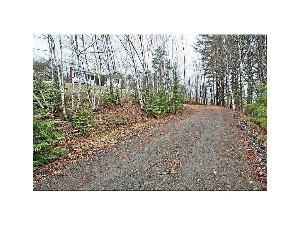 975 Whitefield Road Pittston, ME 04345 - Photo 2 of 28 Photo